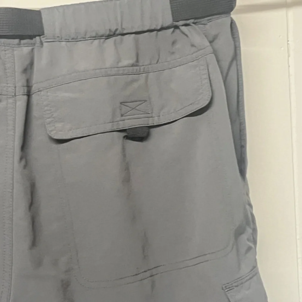 EMS Gray Cargo Shorts - size 34 - Picture 7 of 10